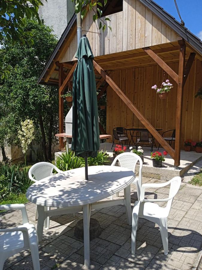 Villa Kuca Za Odmor Lesnica Brod na Kupi Exterior foto